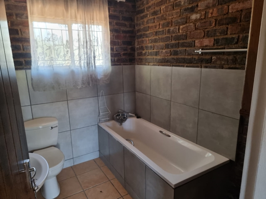 To Let 2 Bedroom Property for Rent in Kuruman Northern Cape